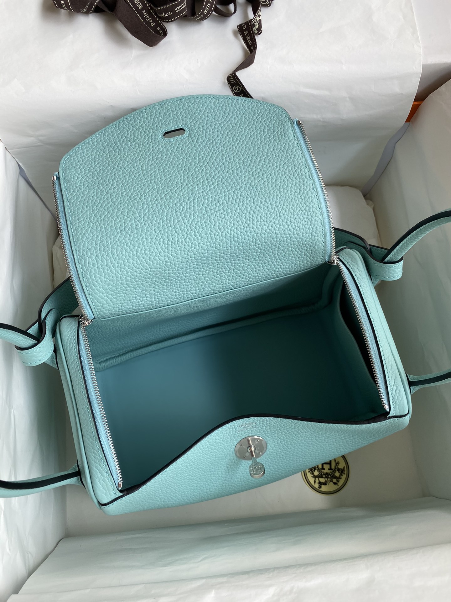 Hermes Lindy 30cm Handbag Shoulder Bag In Sky Blue Clemence Leather